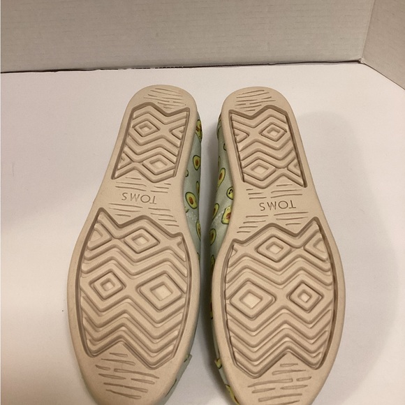 TOMS x Paper Source Avocado Print Canvas Slip-Ons in Light Green and Yellow,NWOT - Picture 5 of 5
